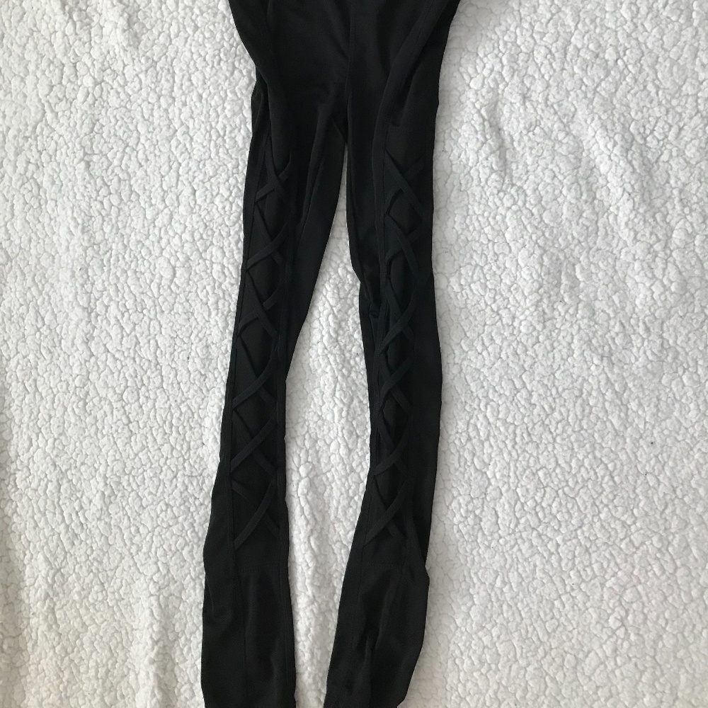 Black leggings with mesh down the side - Picture 2 of 3